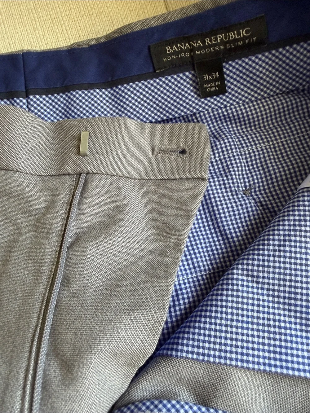 Banana Rebublic Non Iron Modern Slim Fit Gray Dress Chino Pants 31 x 34 NEW!